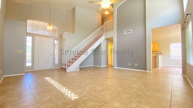 Foto del edificio - 7431 W Louise Dr