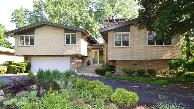 Primary Photo - 4840 Morse Ave