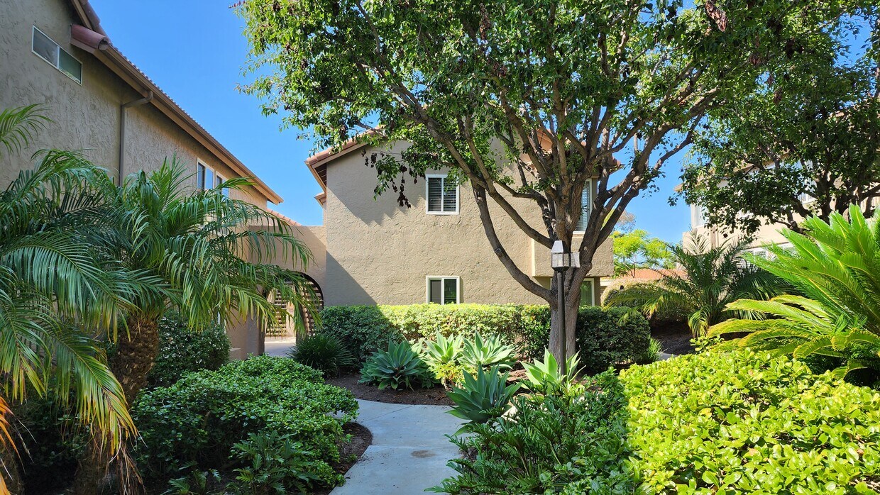 Building side view - 930 Via Mil Cumbres