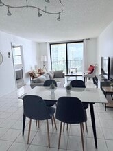 Building Photo - 801 N Ocean Blvd