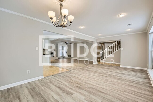 Building Photo - 1008 Windsong Trail