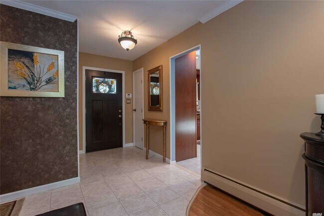 Building Photo - 25 Kirkland Dr