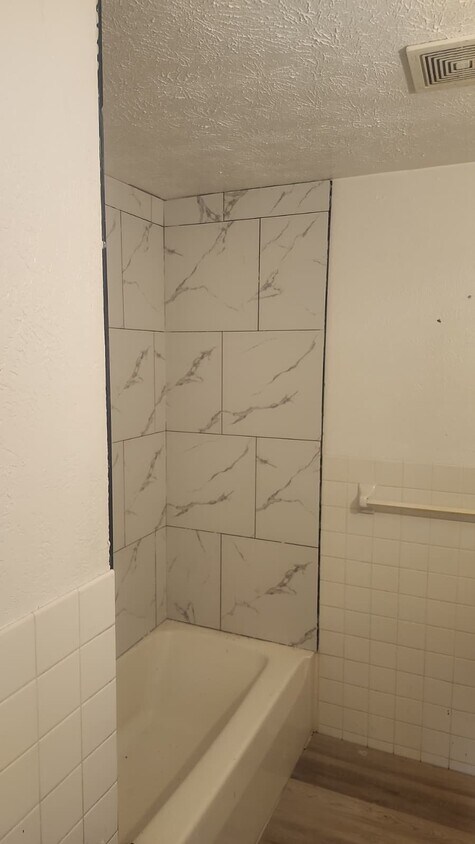 Building Photo - 23901 Banbury Cir