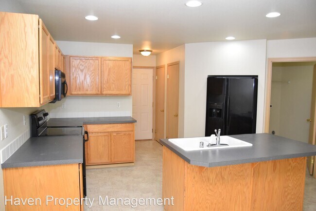 Foto del edificio - 3 br, 2.5 bath House - 16519 39th Ave E