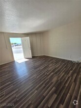 Building Photo - 2524 N McCarran St