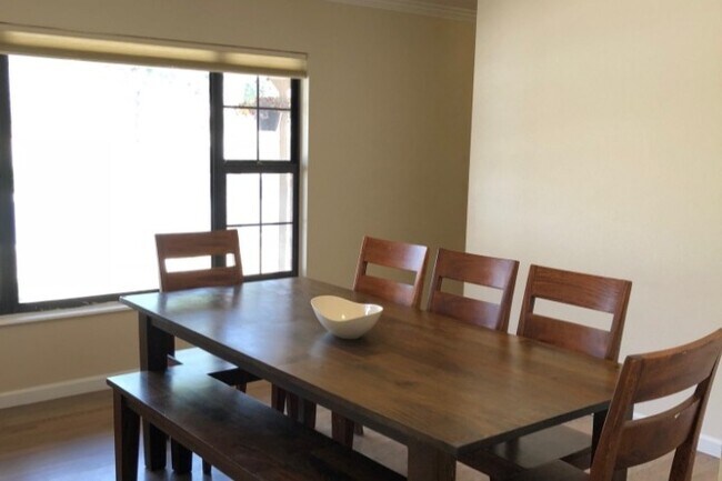 Foto del edificio - 3307 Springridge Cir