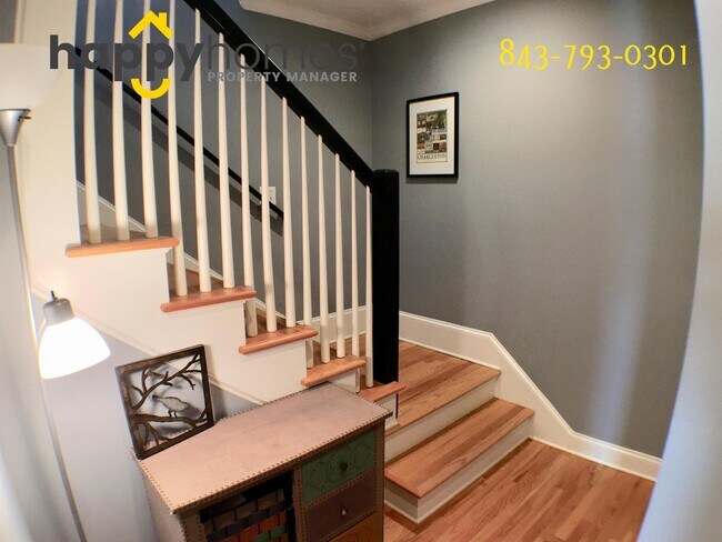 Building Photo - 9 Mizzen Mast Dr
