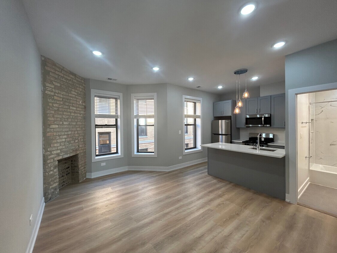 Foto principal - 423 W Belden Ave
