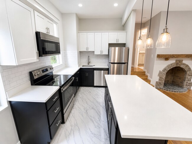 Foto del edificio - 3839 Beechwood Blvd