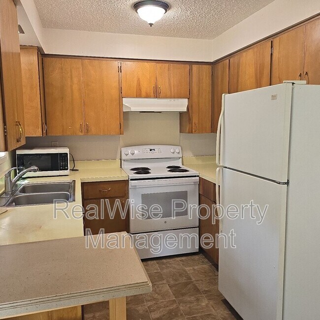 Foto del edificio - 221 NW 7th St