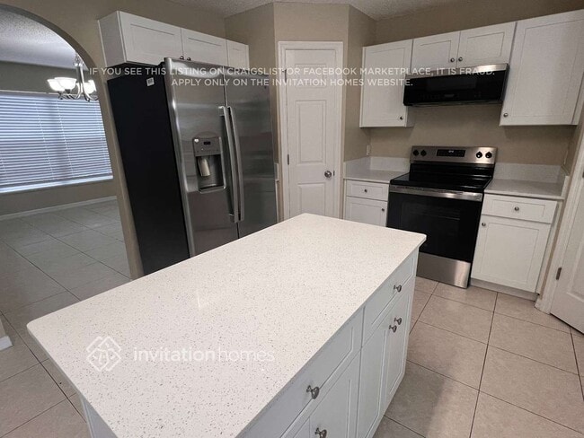 Building Photo - 3931 Stonefield Dr