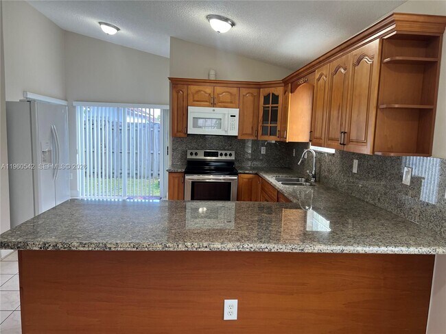 Foto del edificio - 14225 SW 149th Ave