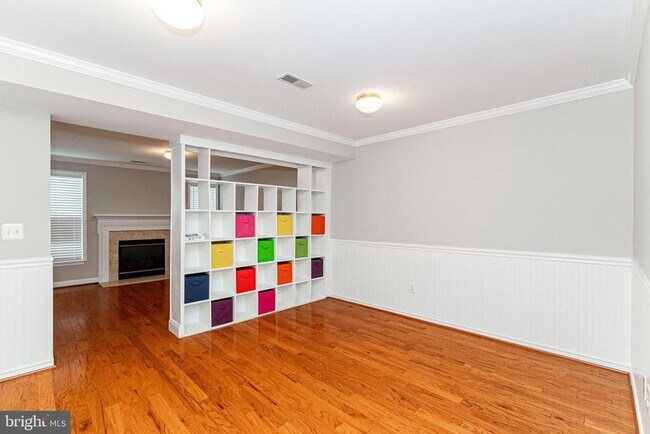 Building Photo - 7877 Dogue Indian Cir
