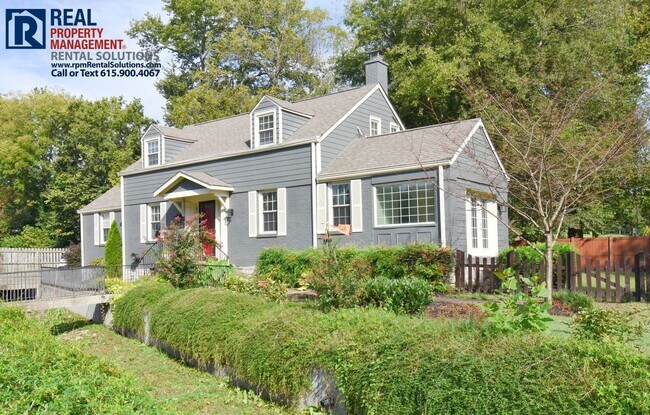 Foto del edificio - *PENDING* Gorgeous 3BR/2BA in the heart of...