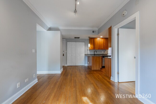Foto del edificio - 4420 N Ashland Ave