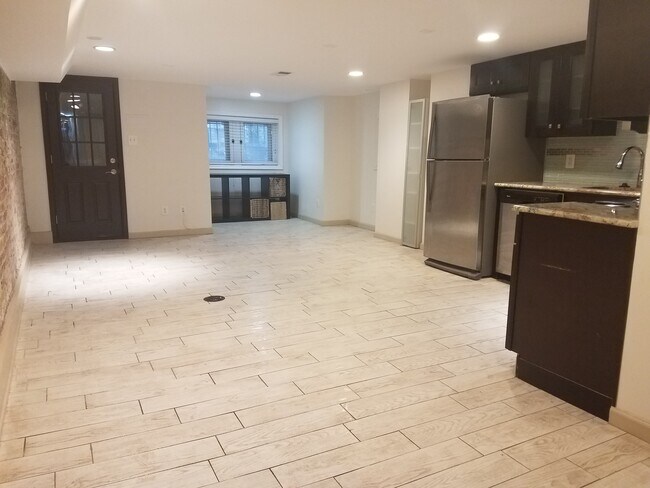 Spacious Living Room/ Dining area - 117 V St NW