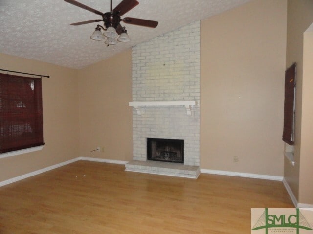 Foto del edificio - 348 Sterling Creek Dr