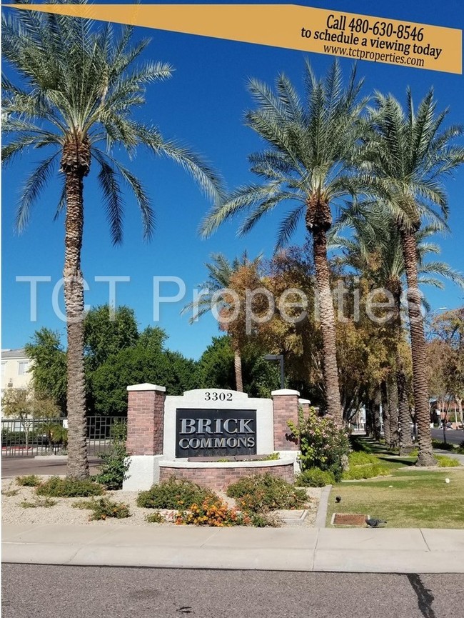 Building Photo - Double Master Condo in Great Location!