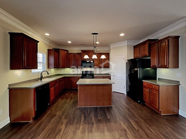 Building Photo - 1010 Semmes Ln