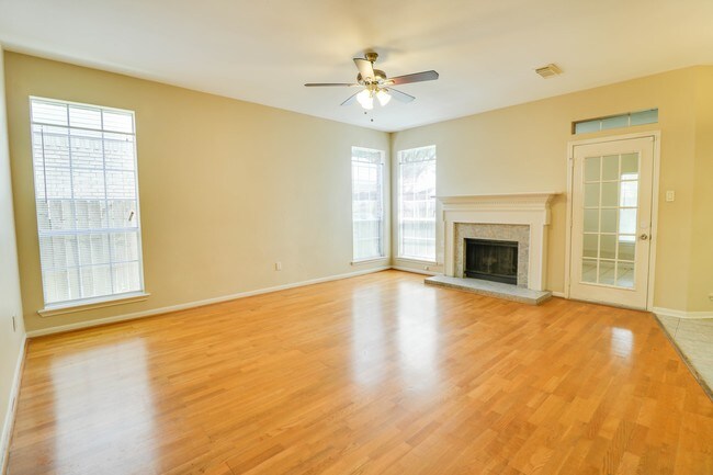 Building Photo - 7419 Pleasant Ridge Dr