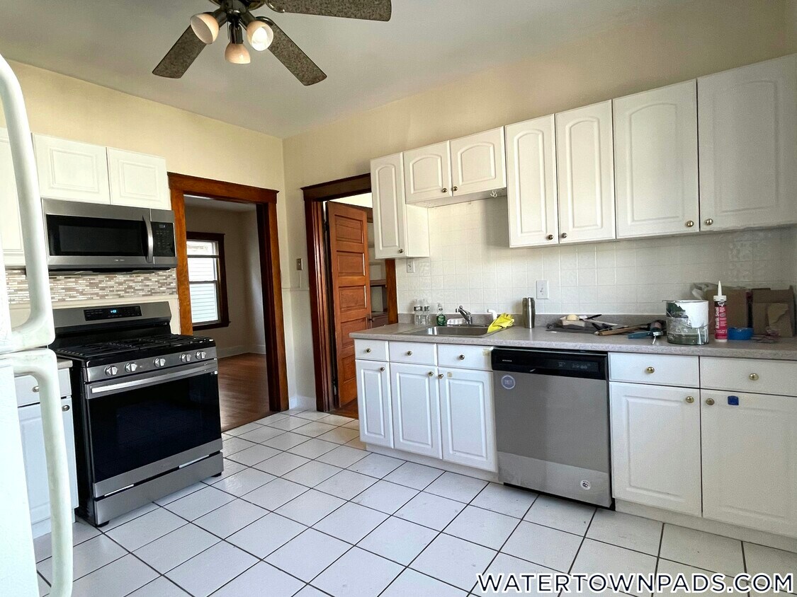 Foto principal - 258 Belmont St