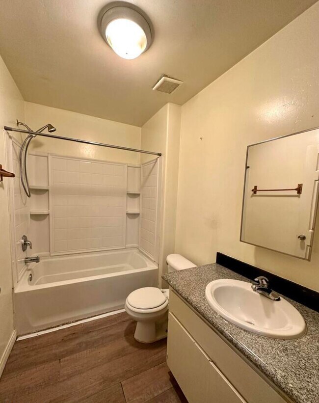 Foto del edificio - 130 8th St