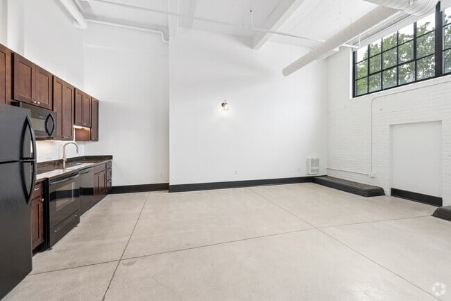 1BR, 1BA - 880SF - Living Room - BVQ Lofts