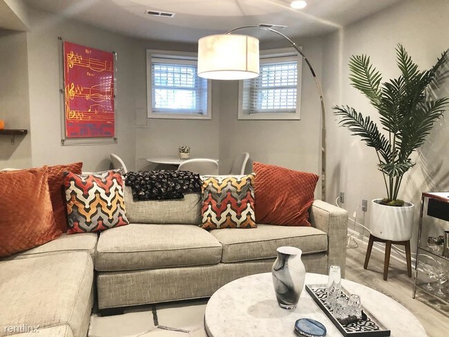 Foto del edificio - 1761 Willard St NW
