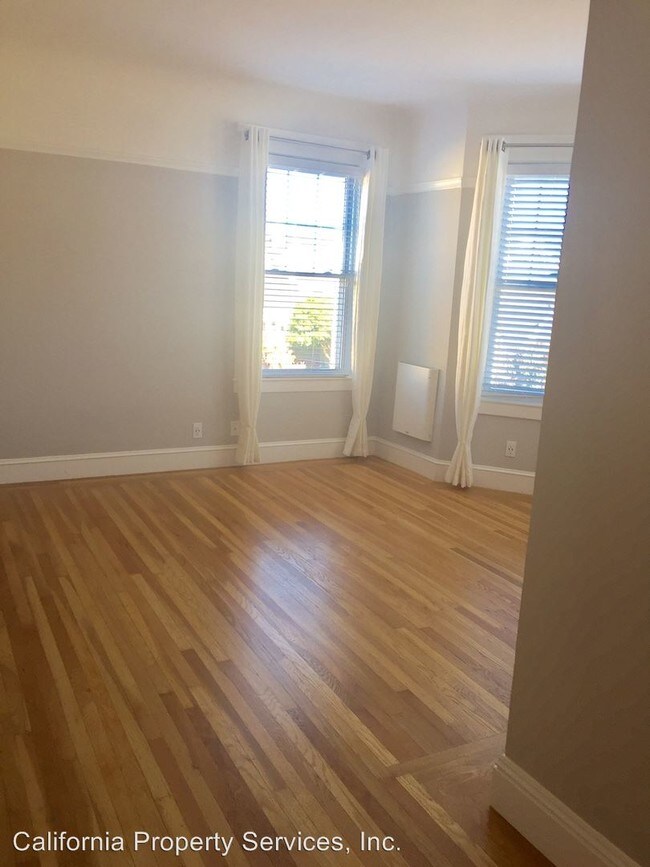 Building Photo - 290 Alhambra St