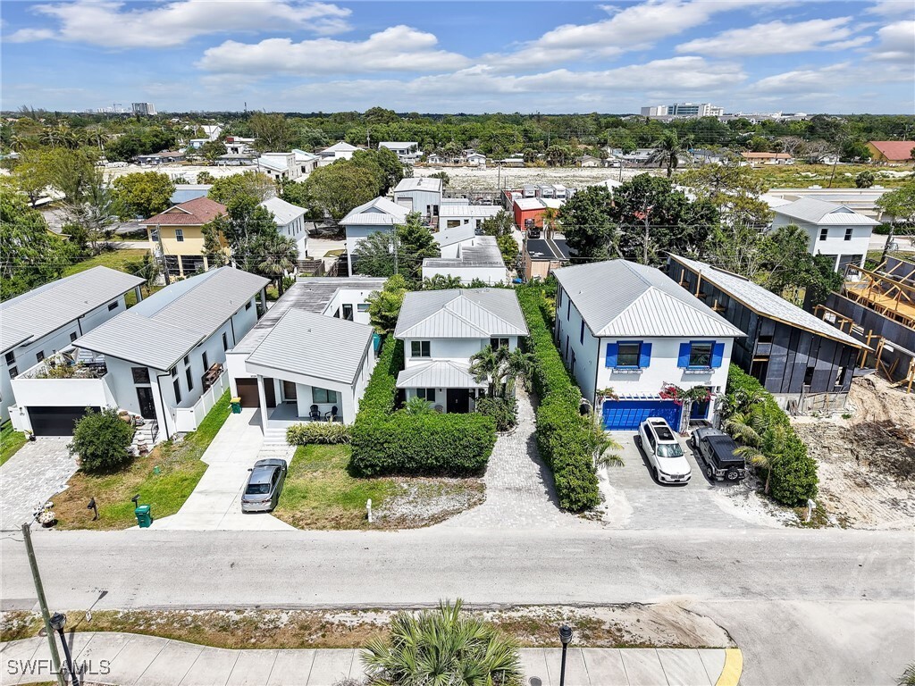 Foto principal - 3037 Lunar St