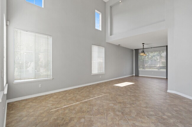 Foto del edificio - 3364 Centurion Pl