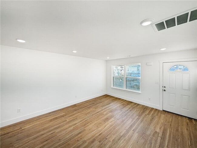 Building Photo - 1206 Nedra Dr