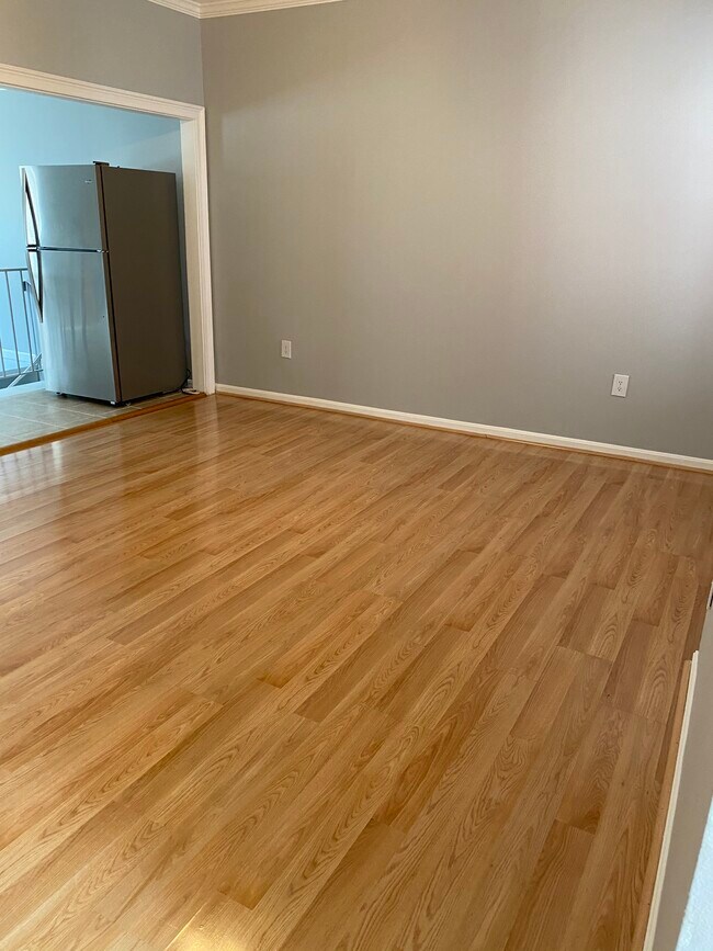 Living/dining room - 32 Bates St NW