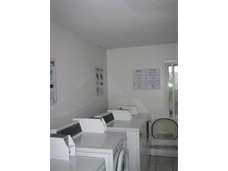 Laundry Facilities - Beard Ave Apartments