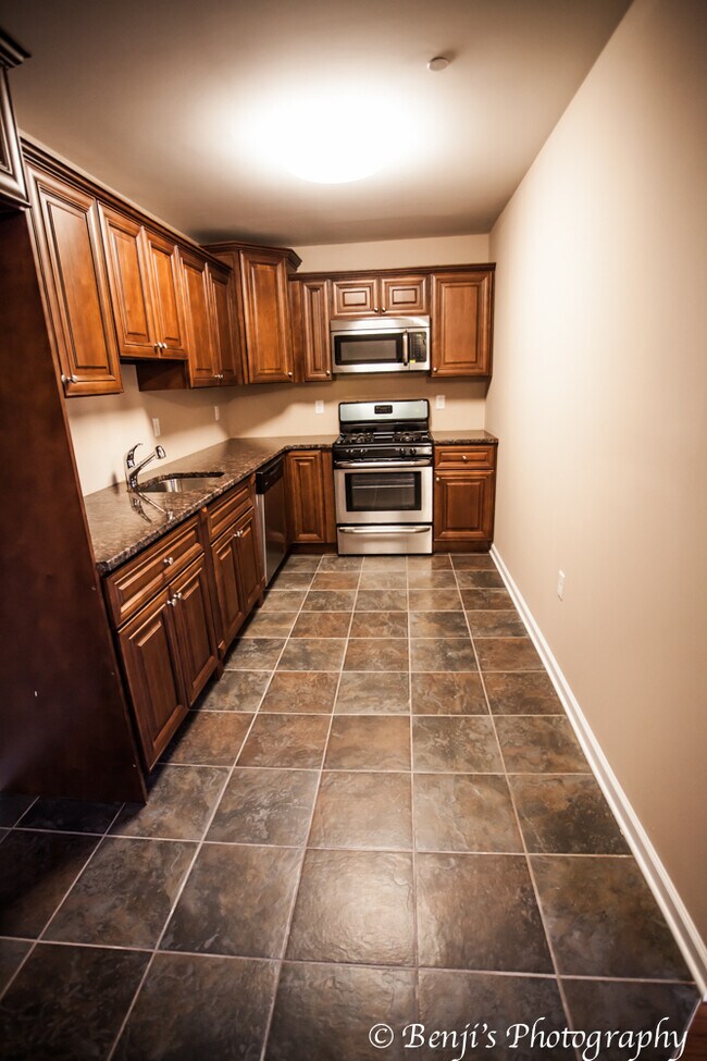 Kitchen - 1130 Fairmount Ave