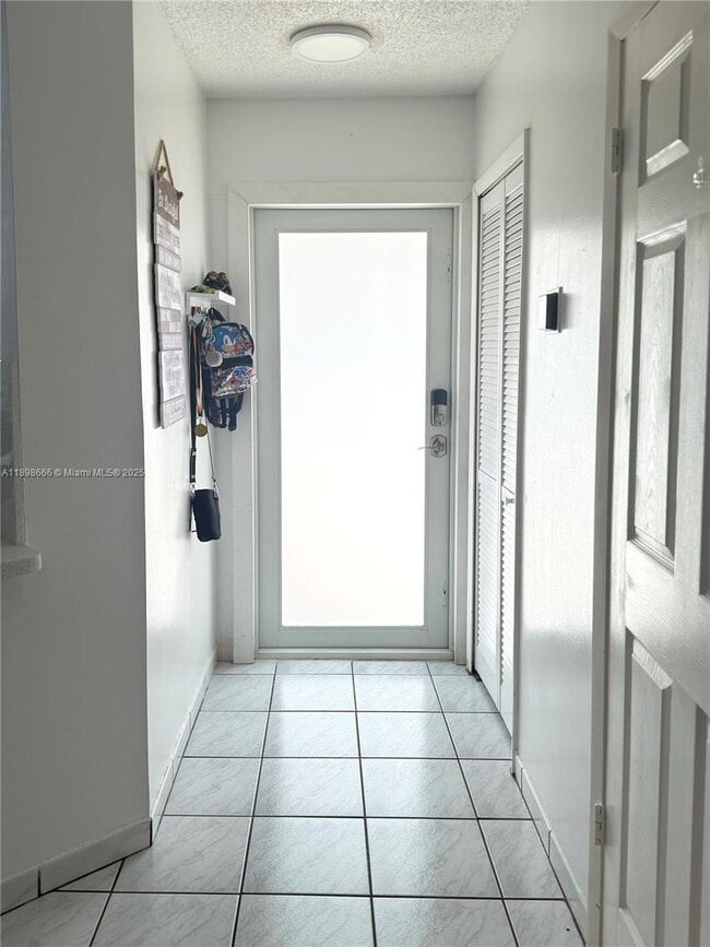 Foto del edificio - 6489 SW 129th Ave