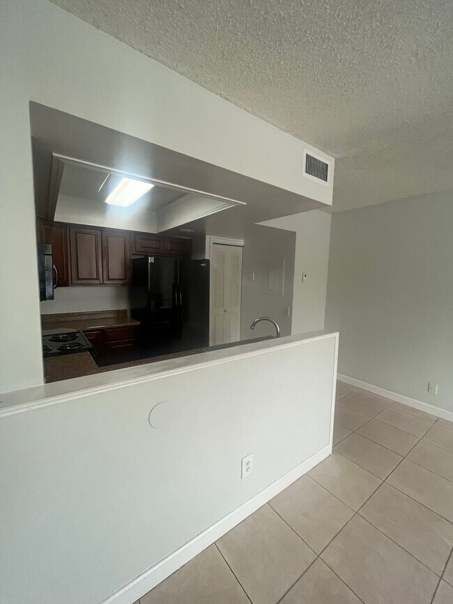 Building Photo - ONE BEDROOM ONE BATHROOM! WATERFRONT COMMU...