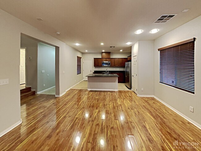 Building Photo - 6560 Benvolio Ct
