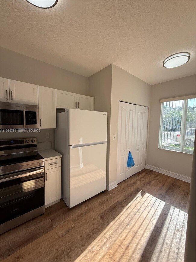 Foto del edificio - 15750 SW 92nd Ave