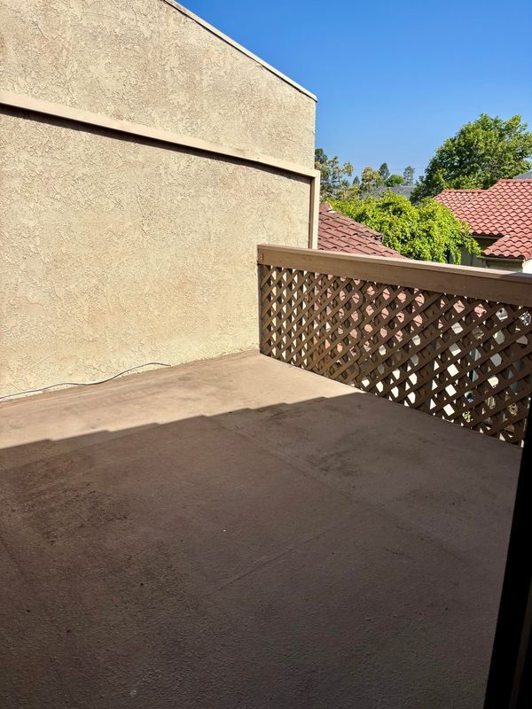 Building Photo - 4791 Lago Dr