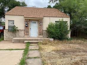 Building Photo - 2108 26th St