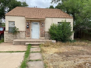 Building Photo - 2108 26th St