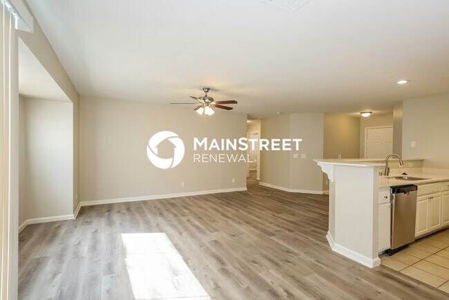 Foto del edificio - 3 Bedroom Pet-Friendly Home in NORTH LAS V...