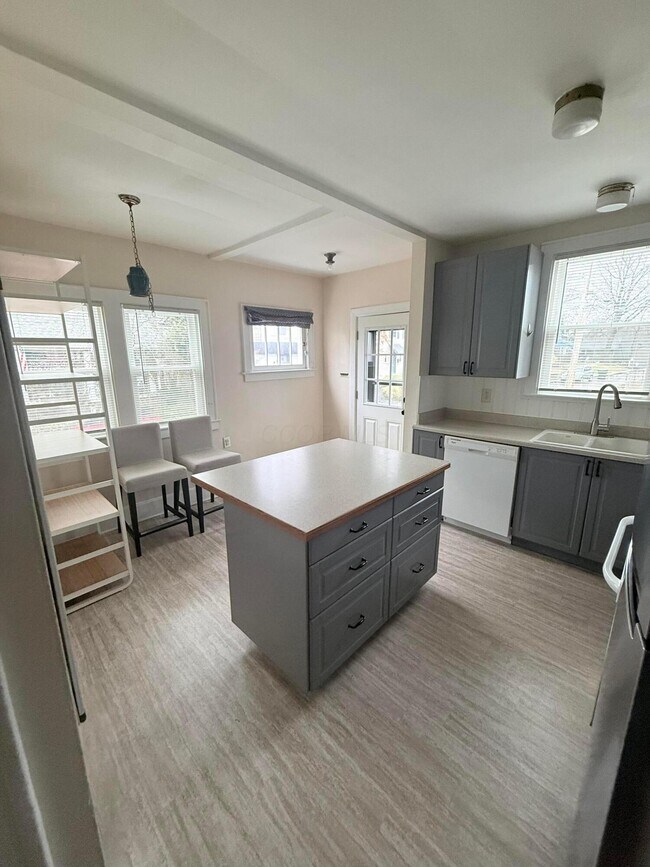 Foto del edificio - 2710 Dayton Ave