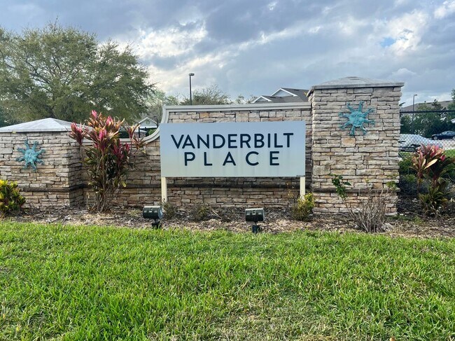 Foto del edificio - 14895 Pleasant Bay Ln