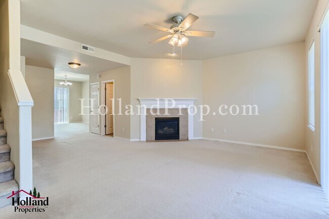 Building Photo - Lovely 4 bedroom home in Hillsboro.