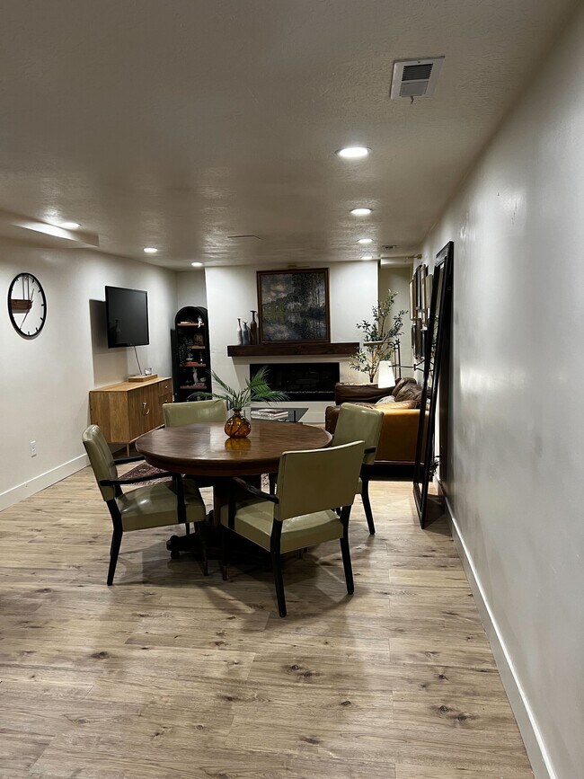 Building Photo - 1416 S Concord St