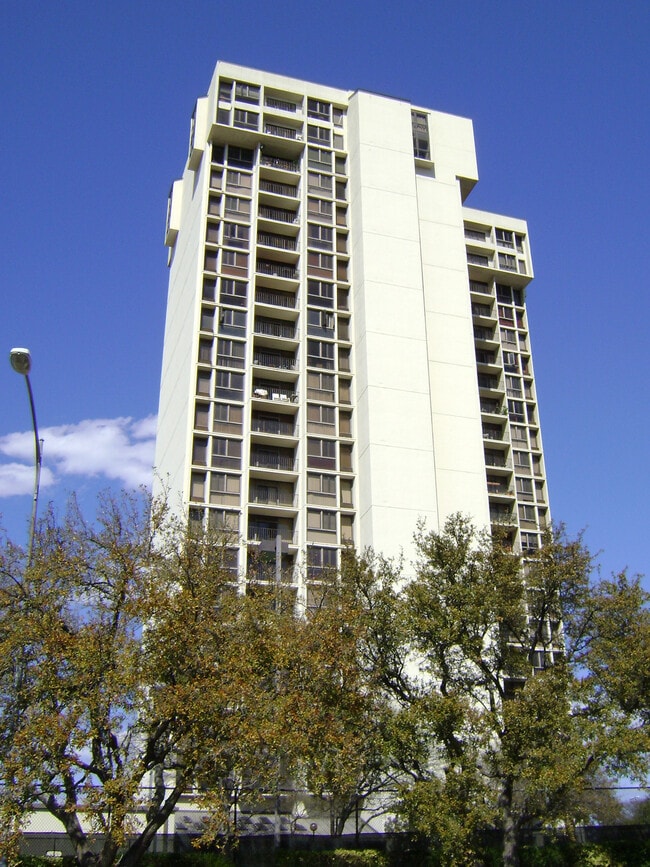 Building Photo - 7701 Wurzbach Tower