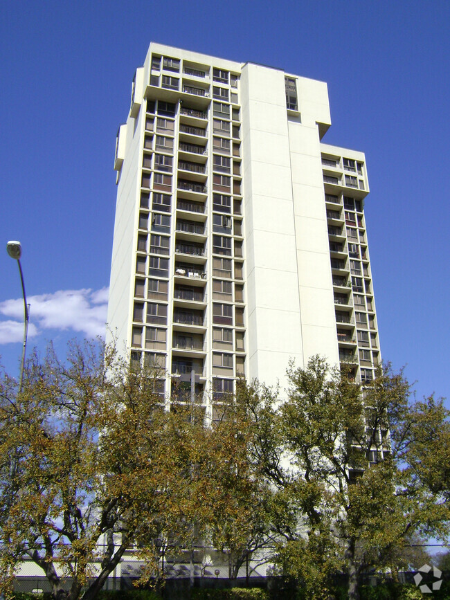 Building Photo - 7701 Wurzbach Tower