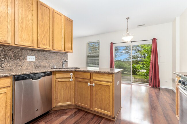 Foto del edificio - 4117 Blackstone Dr